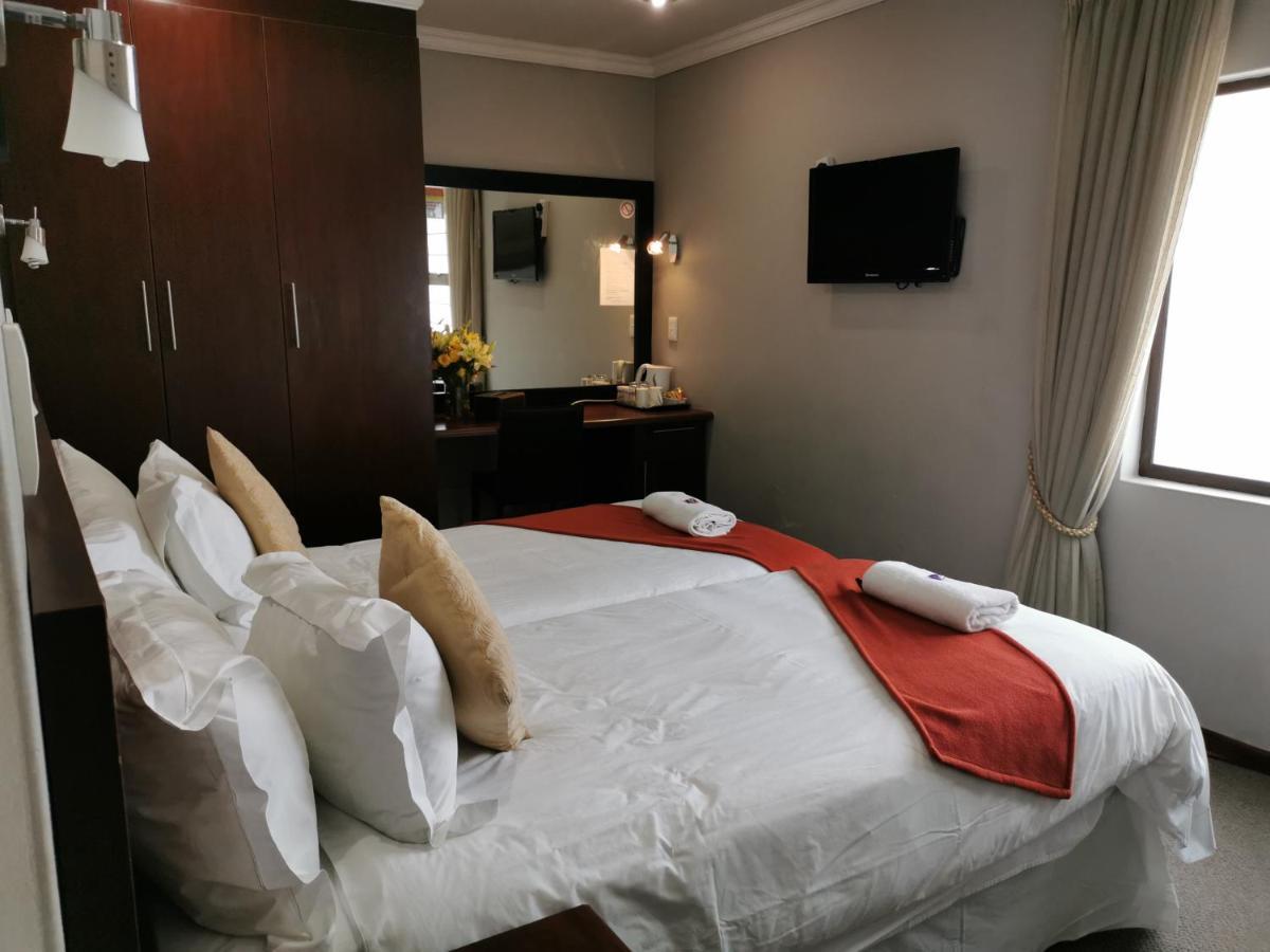 47 On Preston Guesthouse 요하네스버그 외부 사진