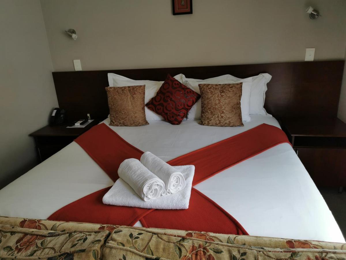 47 On Preston Guesthouse 요하네스버그 외부 사진