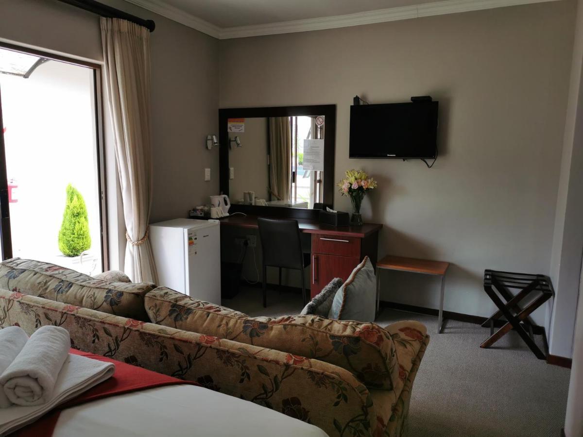 47 On Preston Guesthouse 요하네스버그 외부 사진
